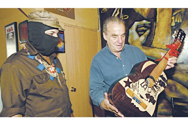 10O╠üscar Cha╠üvez1.jpg