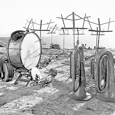 Instrumentos-musicales-en-tlahuitoltepec-el-fotografo-juan-rulfo.jpg