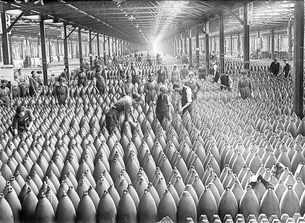 Munitions_Production_on_the_Home_Front,_1914-1918_Q30011.jpg