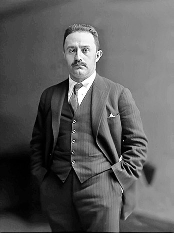 Jose_Vasconcelos_portriat_c.1920s.jpg