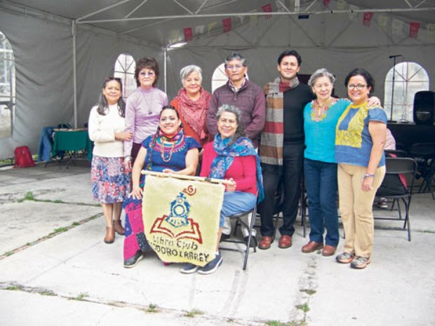 1_Integrantes del Libro Club Teodoro Larrey....jpg